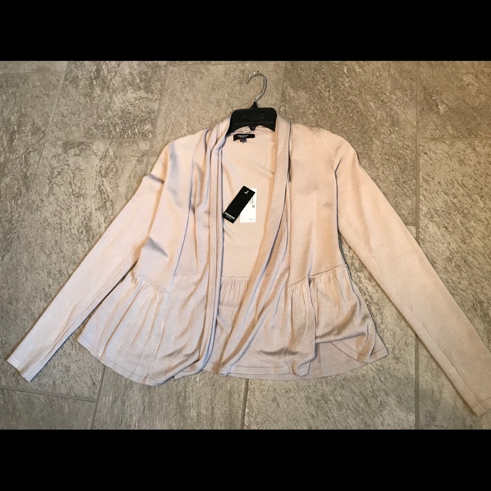 Light weight open cardigan with ruffle